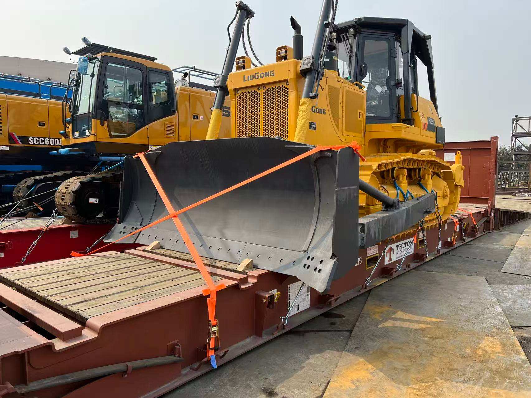 特种设备装箱（推土机）