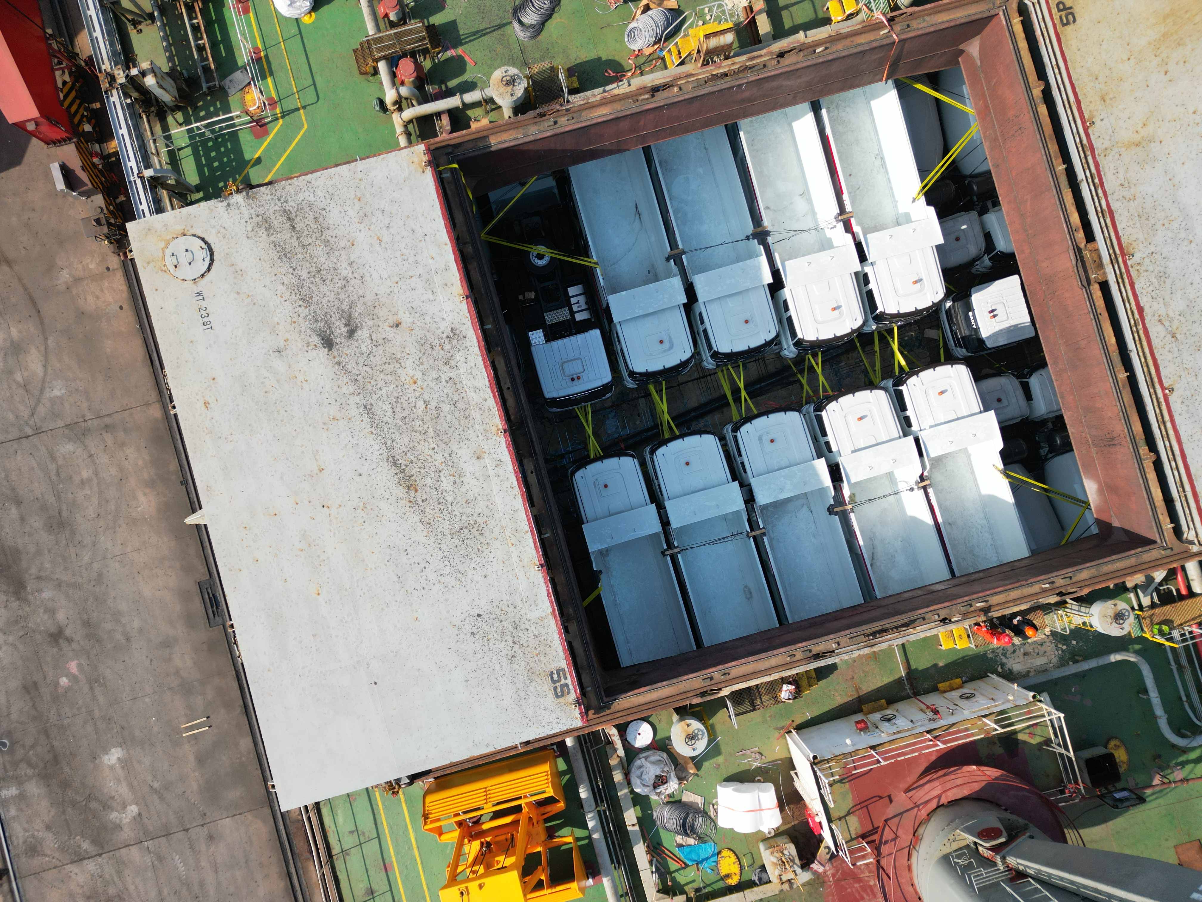 自卸车出口港前/监装服务III