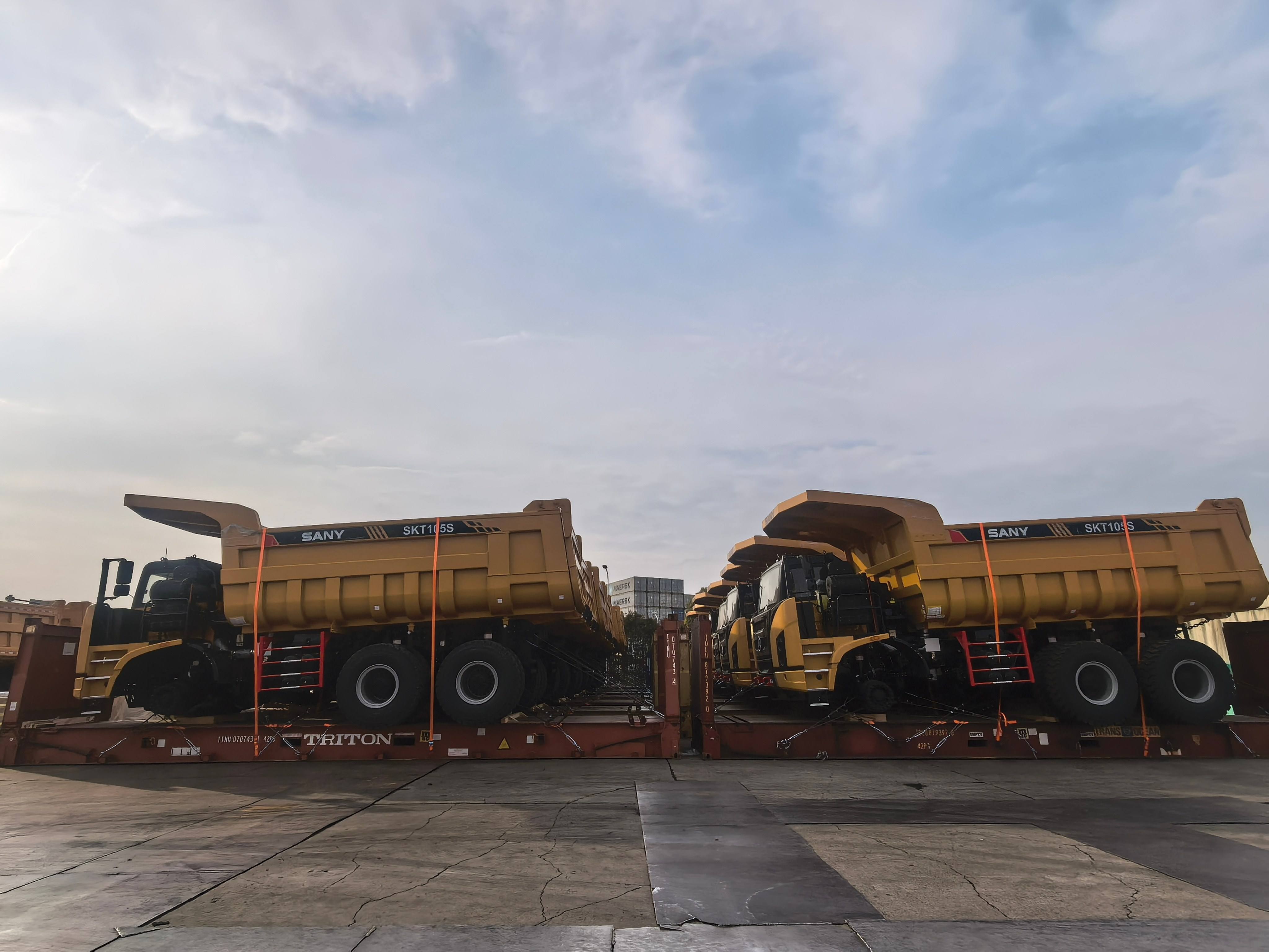 宽体自卸车装箱II